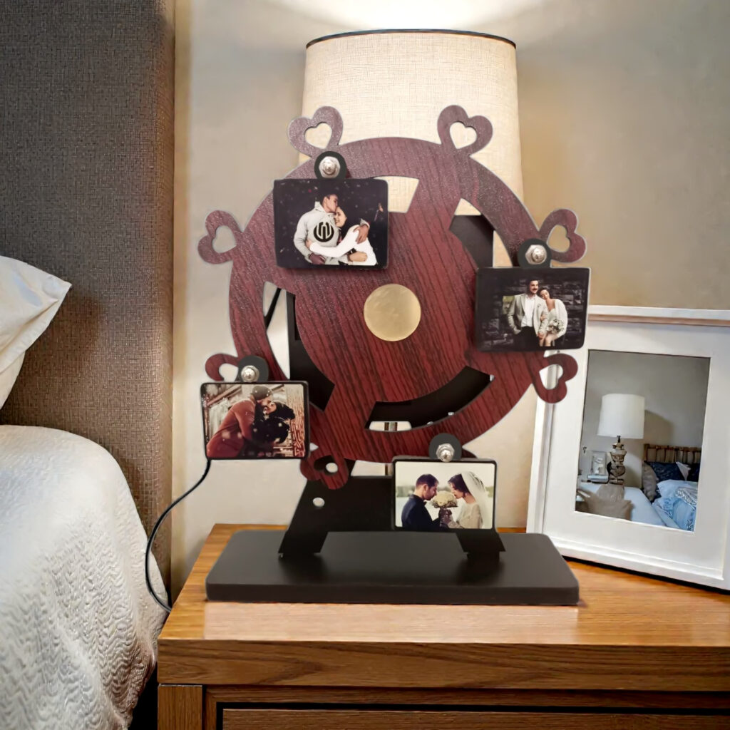Customized rotating Ferris wheel photo frame with 4 personalized photos